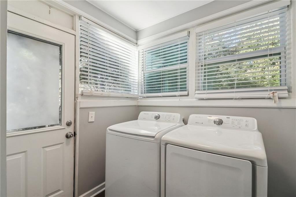 2649 Jefferson Ter - Photo 7 of 28