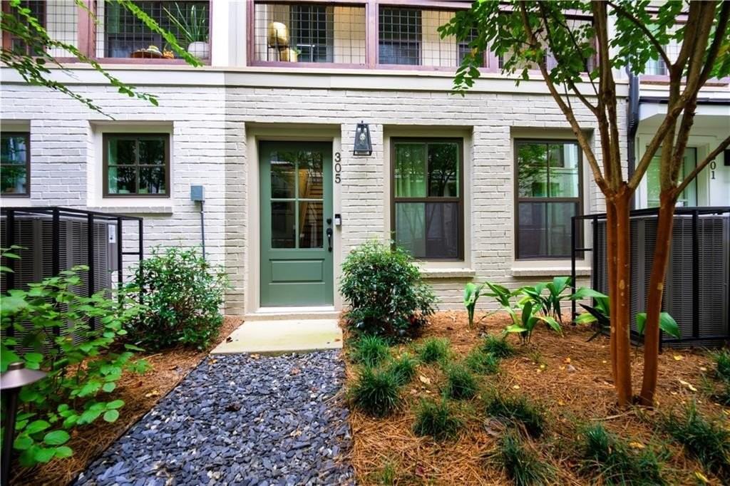 305 Dilbeck Cir Ne - Photo 2 of 34