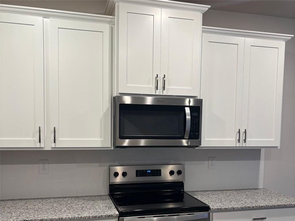 9440 Maple Grove Ln - Photo 5 of 21