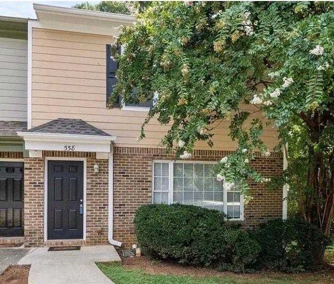 558 Manning Rd Sw - Photo 2 of 19