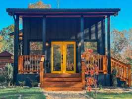 featured image of 300 Burbano Creekside Ldg