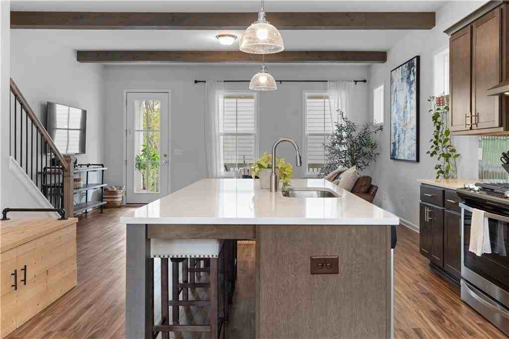 4391 Gillon Cir Se - Photo 6 of 49