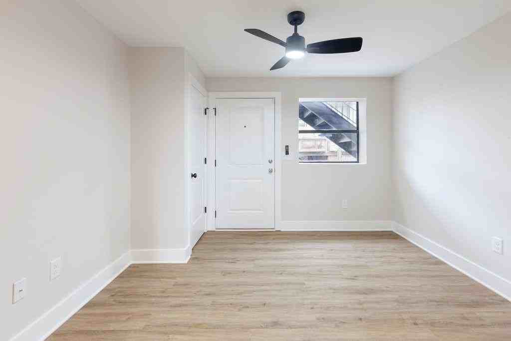 396 Linden Ave Ne Apt 103 #103 - Photo 5 of 13