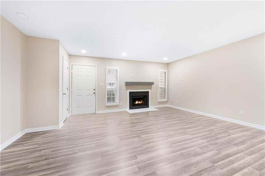 103 Sterling Ct - Photo 3 of 25