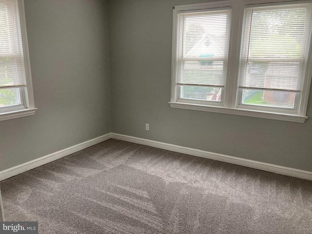 254 Wyoming Ave #B - Photo 2 of 4