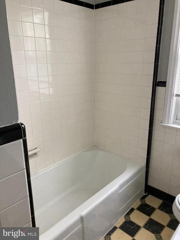 254 Wyoming Ave #B - Photo 3 of 4