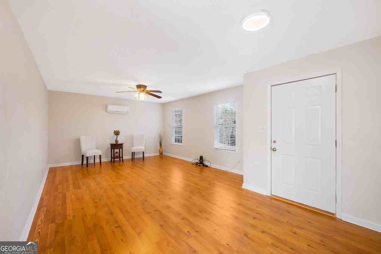 252 Skyview Rd - Photo 2 of 19