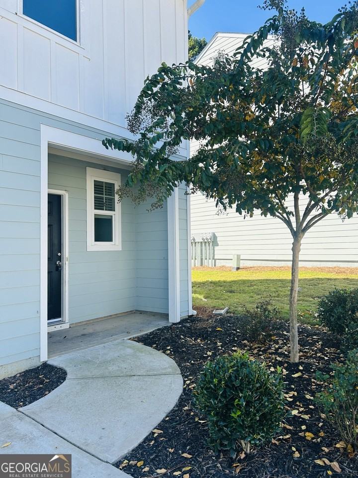 453 Union Station St - Photo 3 of 34