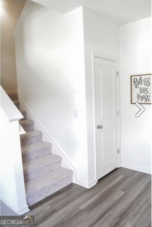 7584 Saffron Ave - Photo 3 of 31