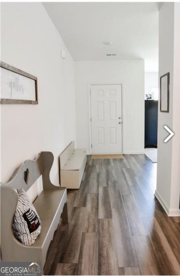 7584 Saffron Ave - Photo 5 of 31