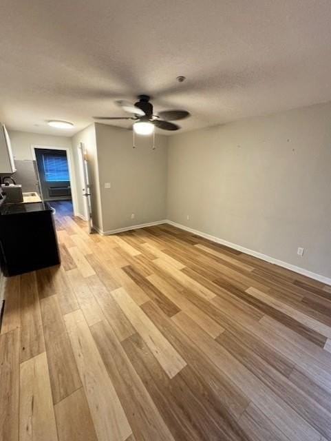 4 Hanover Sq - Photo 3 of 7