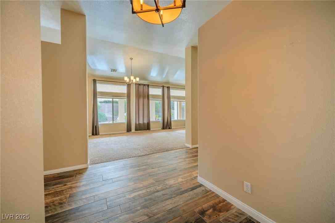 921 San Bruno Ave - Photo 6 of 50