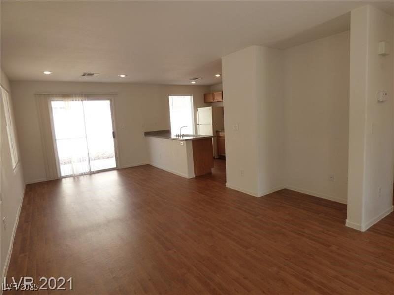 6082 Las Nubes Dr - Photo 6 of 20