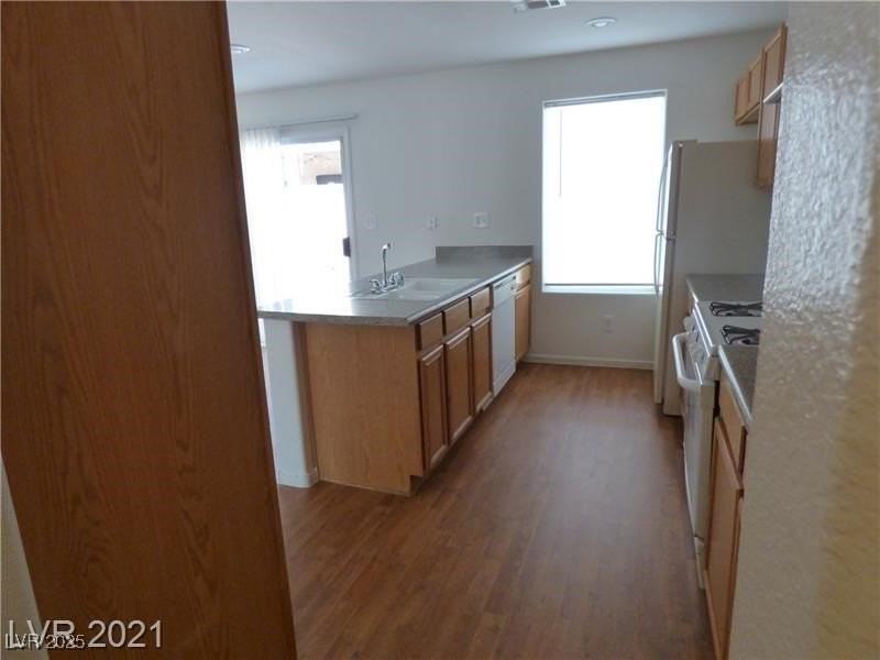 6082 Las Nubes Dr - Photo 7 of 20