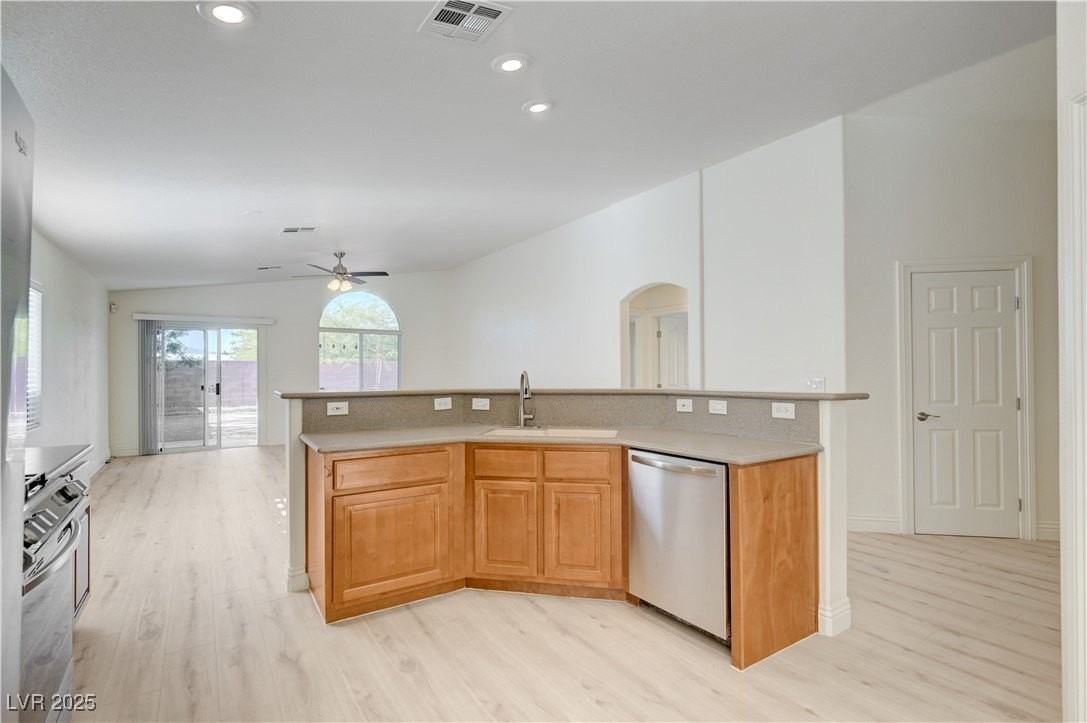 1095 Snow Roof Ave - Photo 3 of 25