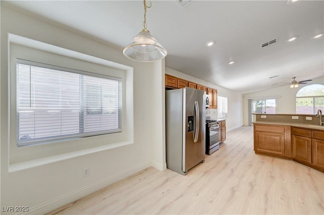 1095 Snow Roof Ave - Photo 4 of 25