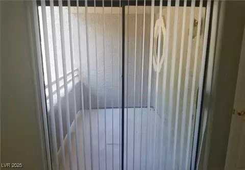 5054 S Rainbow Blvd #104 - Photo 4 of 9