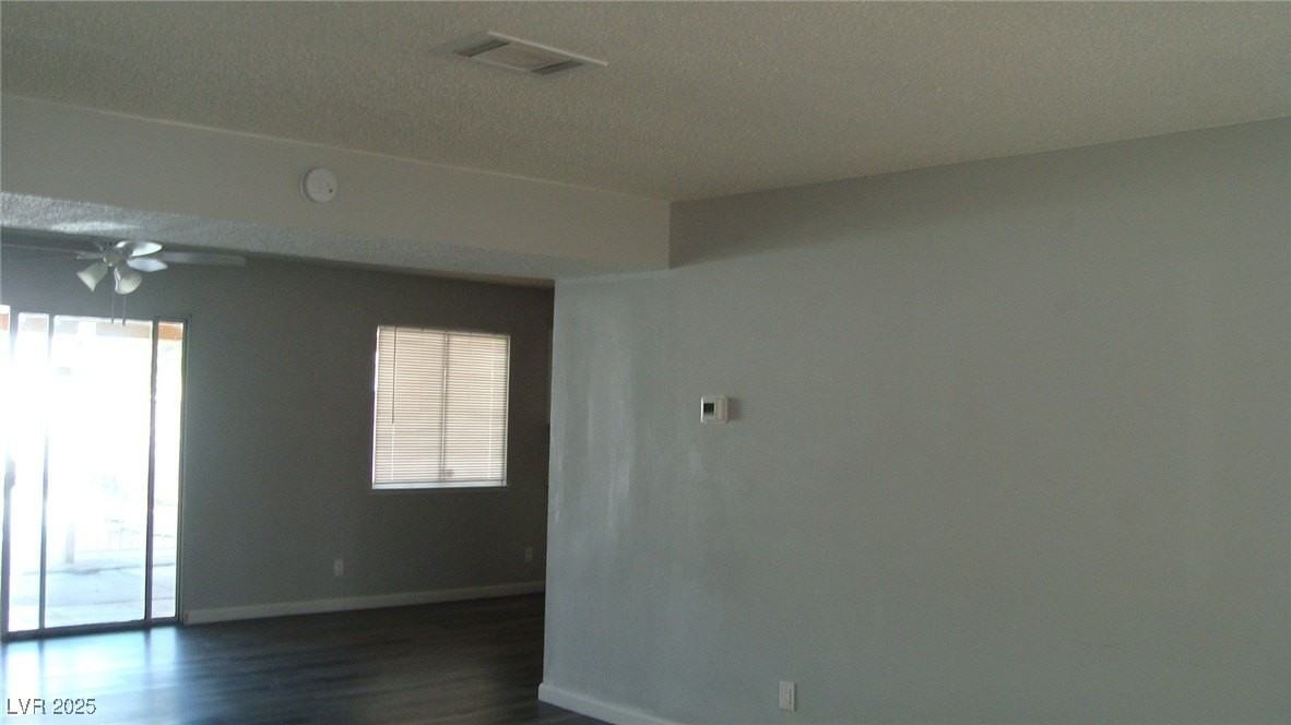 5712 Stacey Ave - Photo 6 of 12