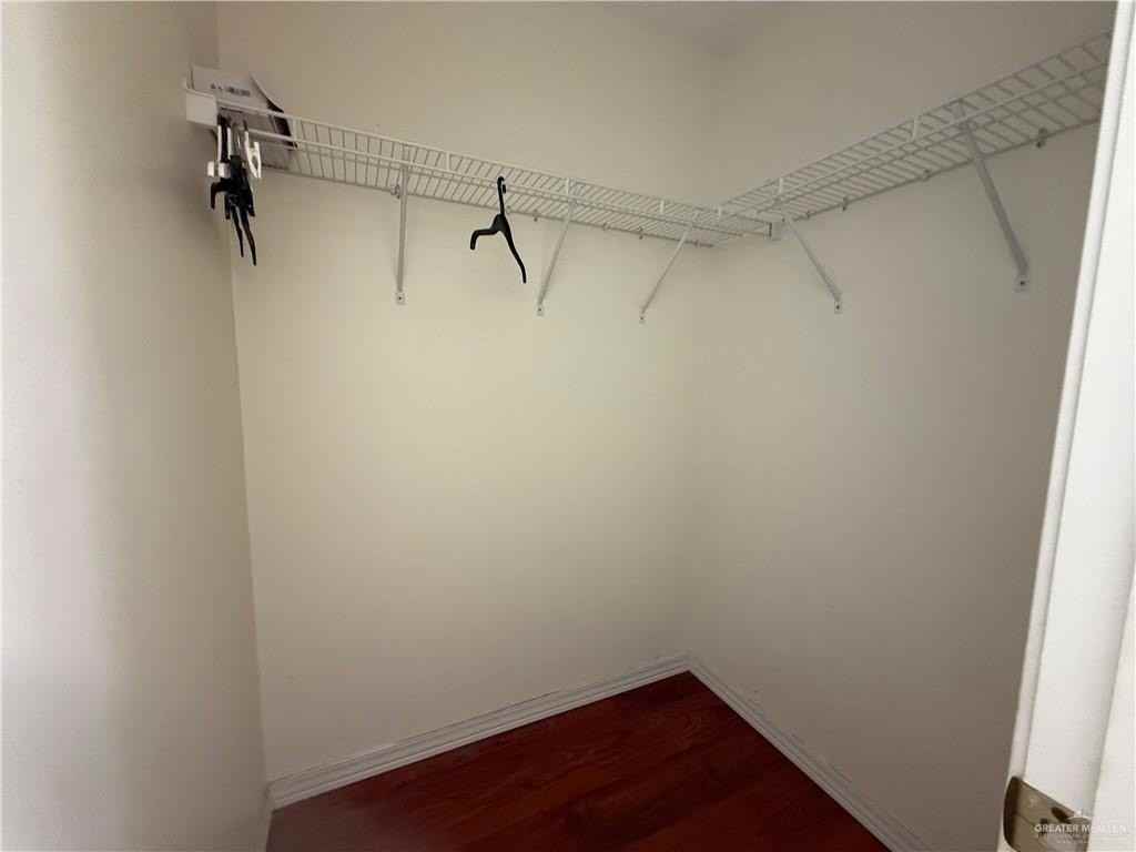 7204 N 44th Ln - Photo 7 of 11