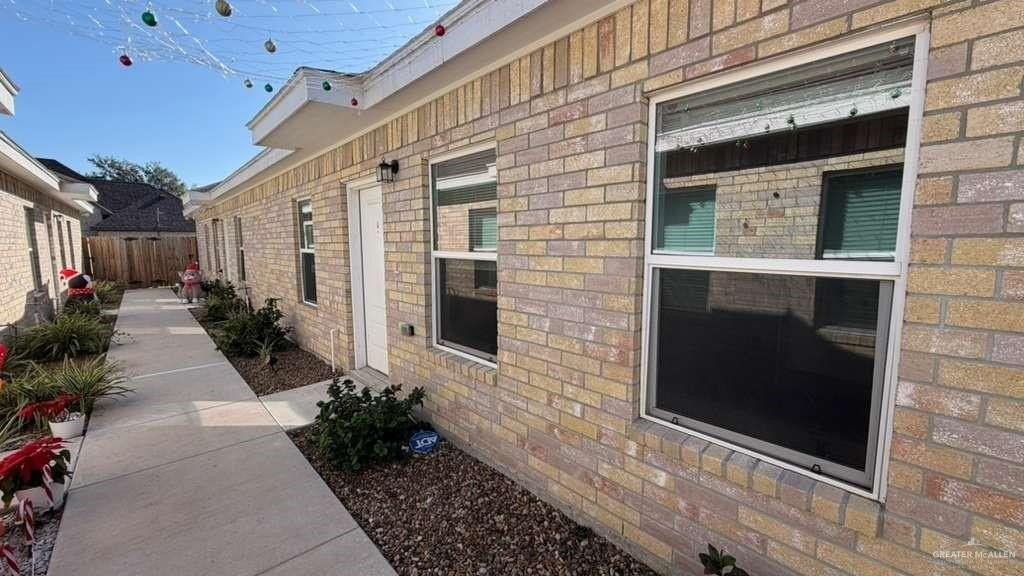 808 N Kentucky St - Photo 4 of 18