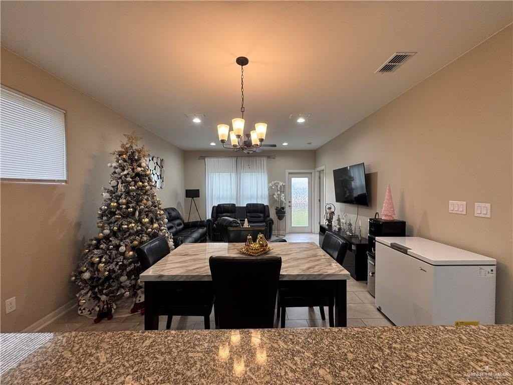 1306 E Sonador Dr S - Photo 4 of 28