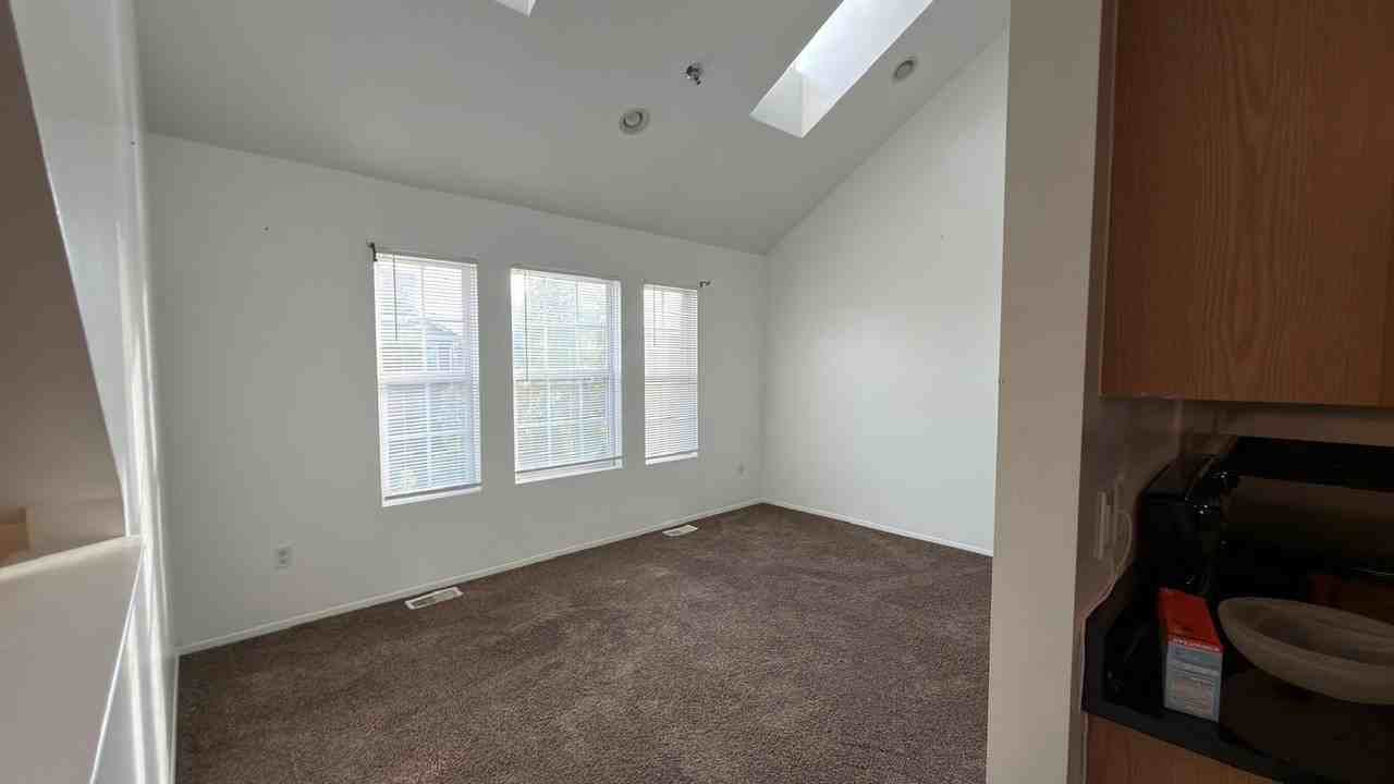 15602 Stone Crossing Dr - Photo 7 of 14