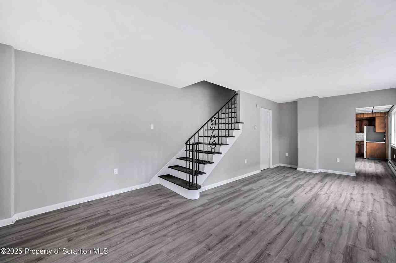 196-198 Chamberlain St Unit 198 #198 - Photo 2 of 13