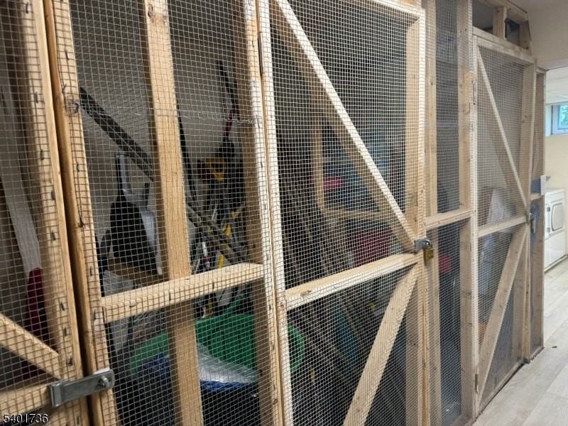 330 Franklin Ave #D7 - Photo 5 of 6