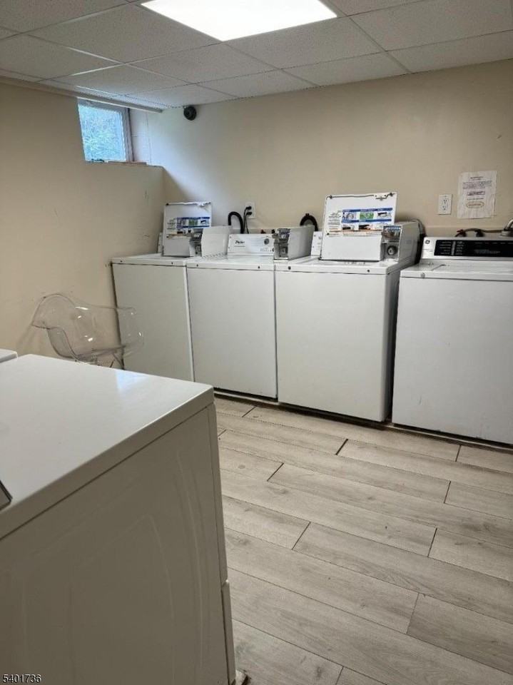 330 Franklin Ave #D7 - Photo 6 of 6