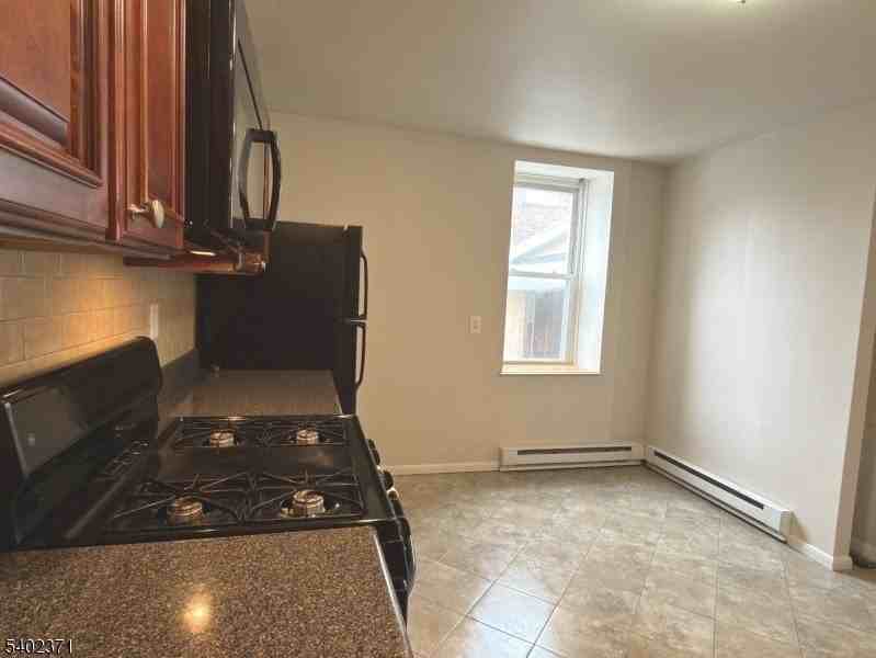 39 Glenridge Ave #5 - Photo 5 of 20