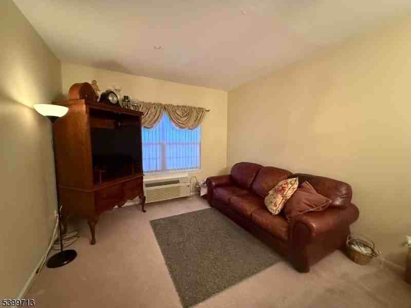 5222 Richmond Rd #22 - Photo 4 of 16