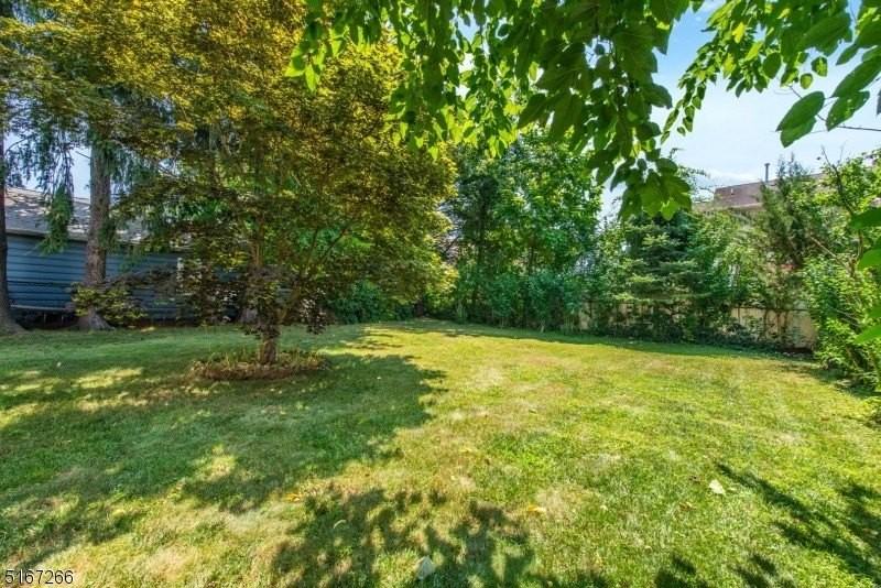 99 Chesapeake Ave - Photo 2 of 23