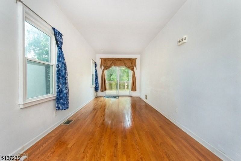 99 Chesapeake Ave - Photo 3 of 23