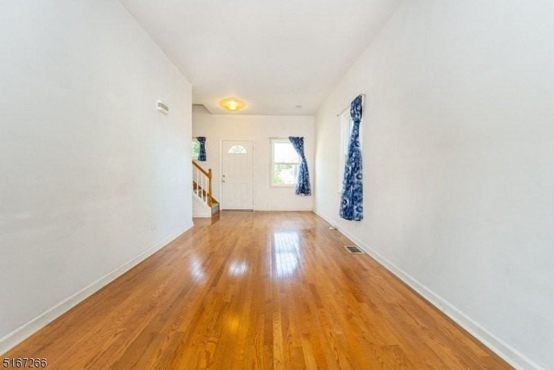 99 Chesapeake Ave - Photo 4 of 23