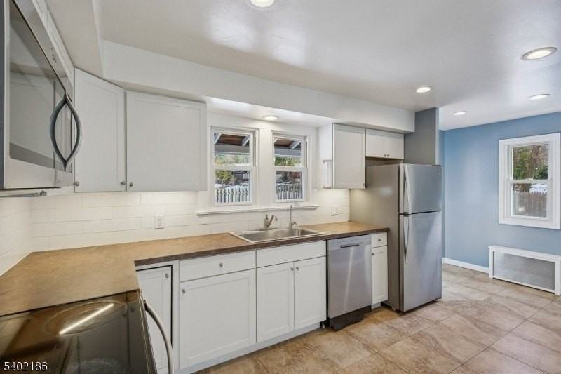 4 Cabot Ln - Photo 4 of 29