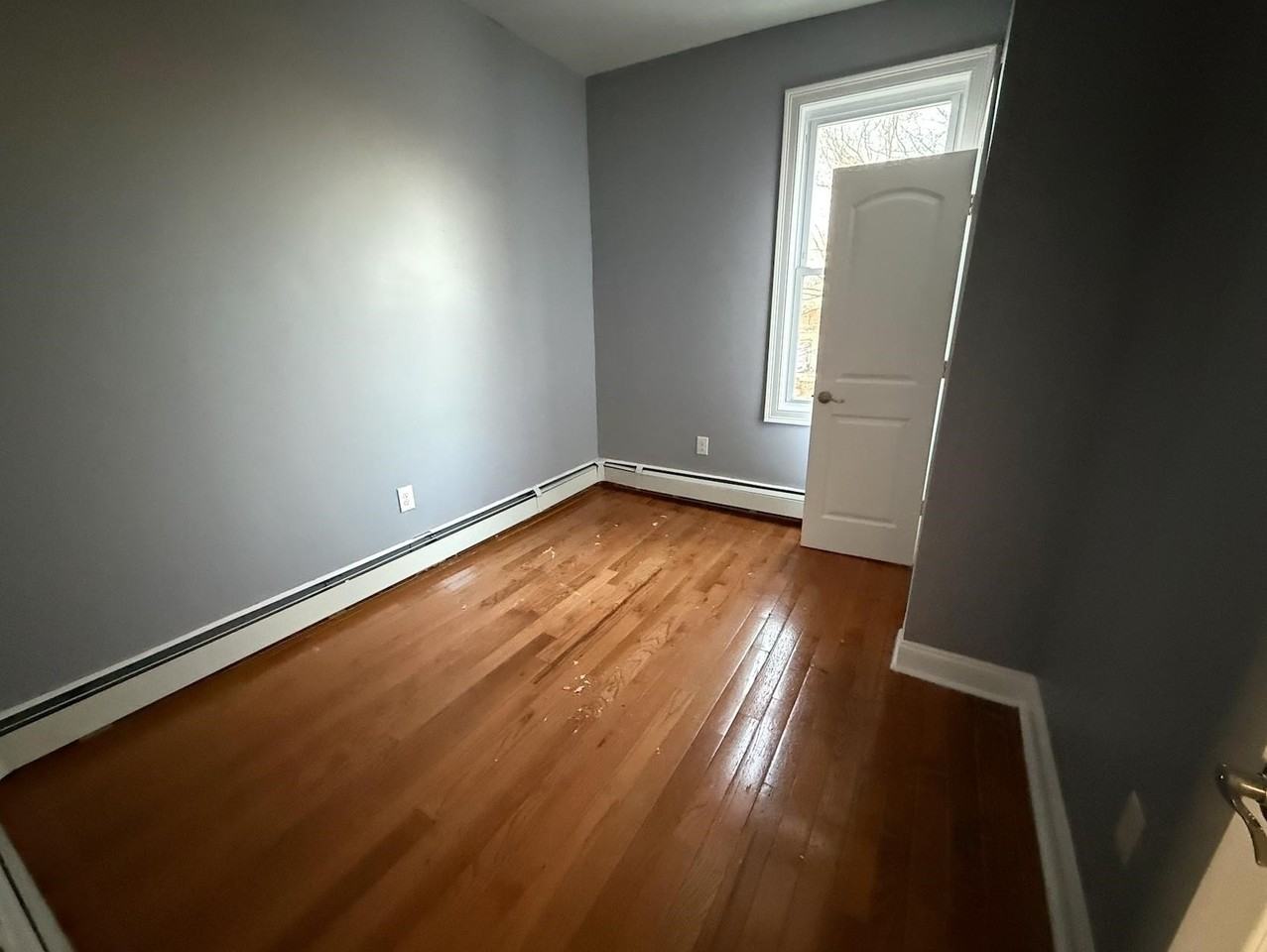 139 W 54th St #3R - Photo 3 of 6