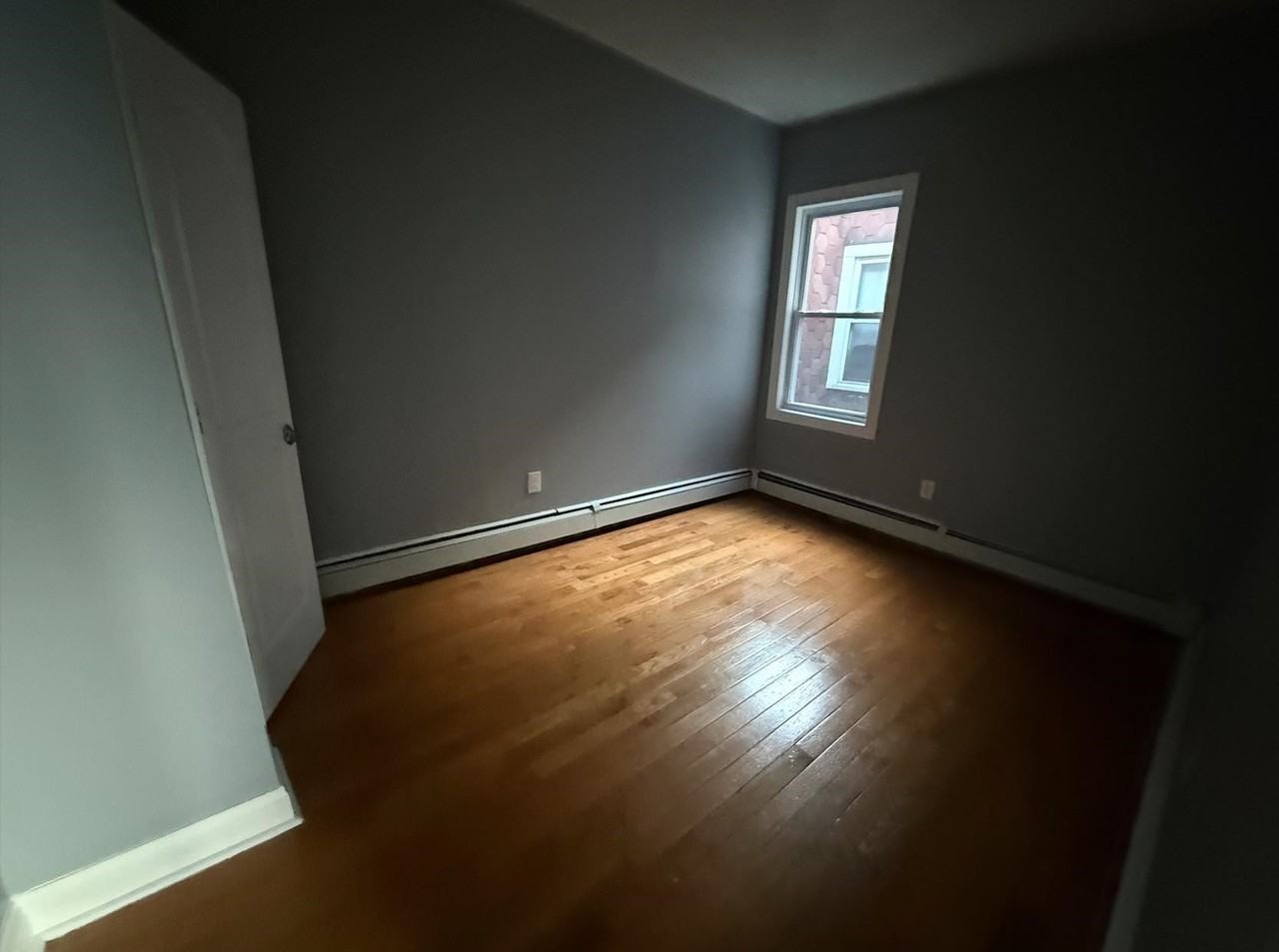 139 W 54th St #3R - Photo 4 of 6