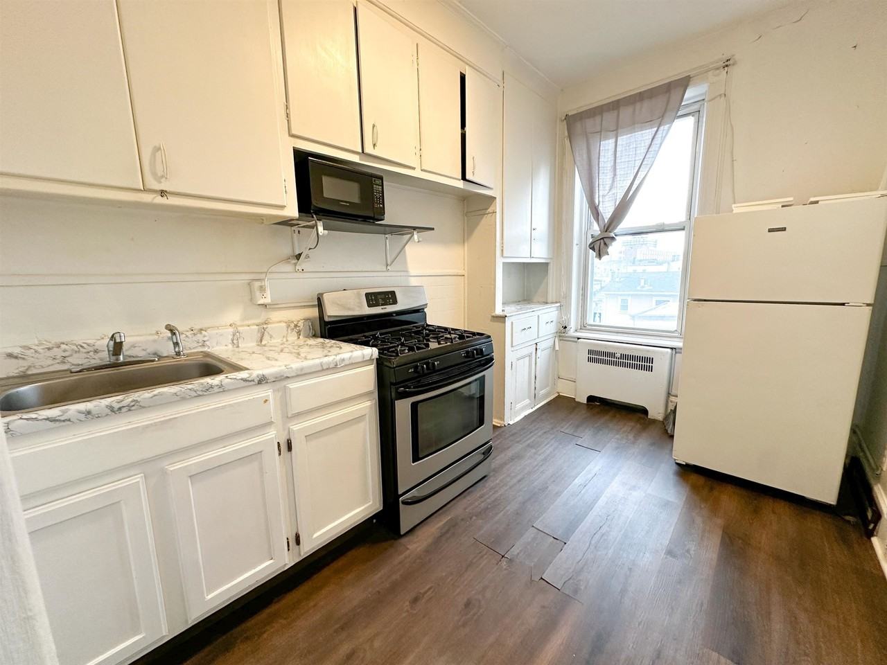 2315 New York Ave #C4 - Photo 6 of 15