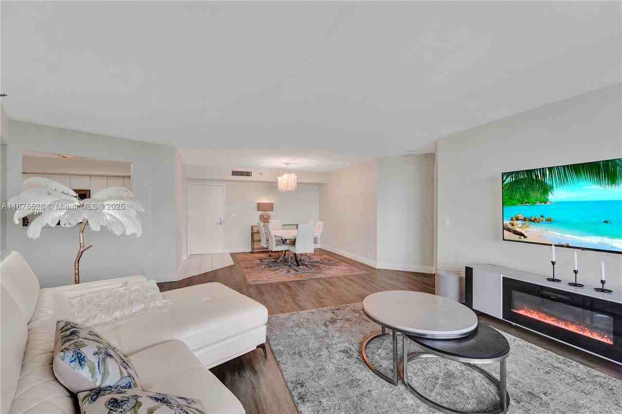 3650 Mystic Pointe Dr #3300 - Photo 4 of 8