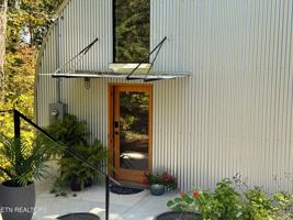 featured image of 608 Lookout Ct