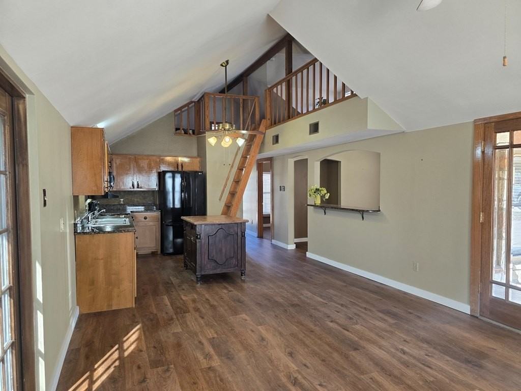 108 F St - Photo 5 of 18