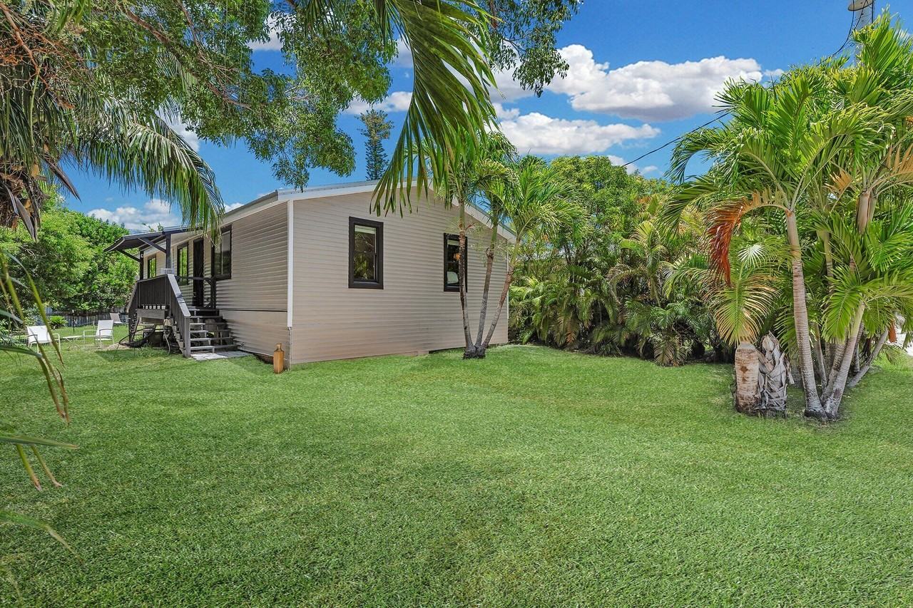 117 W Sandy Cir - Photo 2 of 31