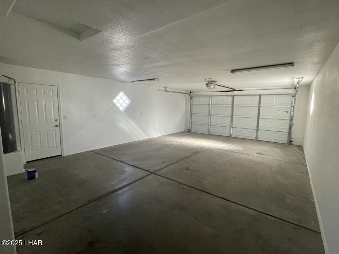 3545 Tahitian Dr - Photo 6 of 8