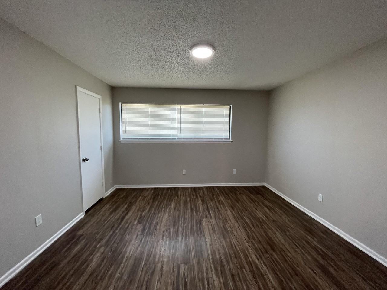 6917 Fremont Ave - Photo 6 of 10