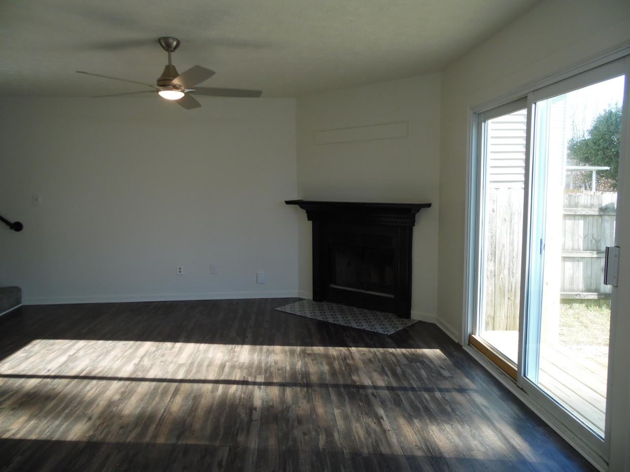 2800 Kasey Ct - Photo 2 of 17