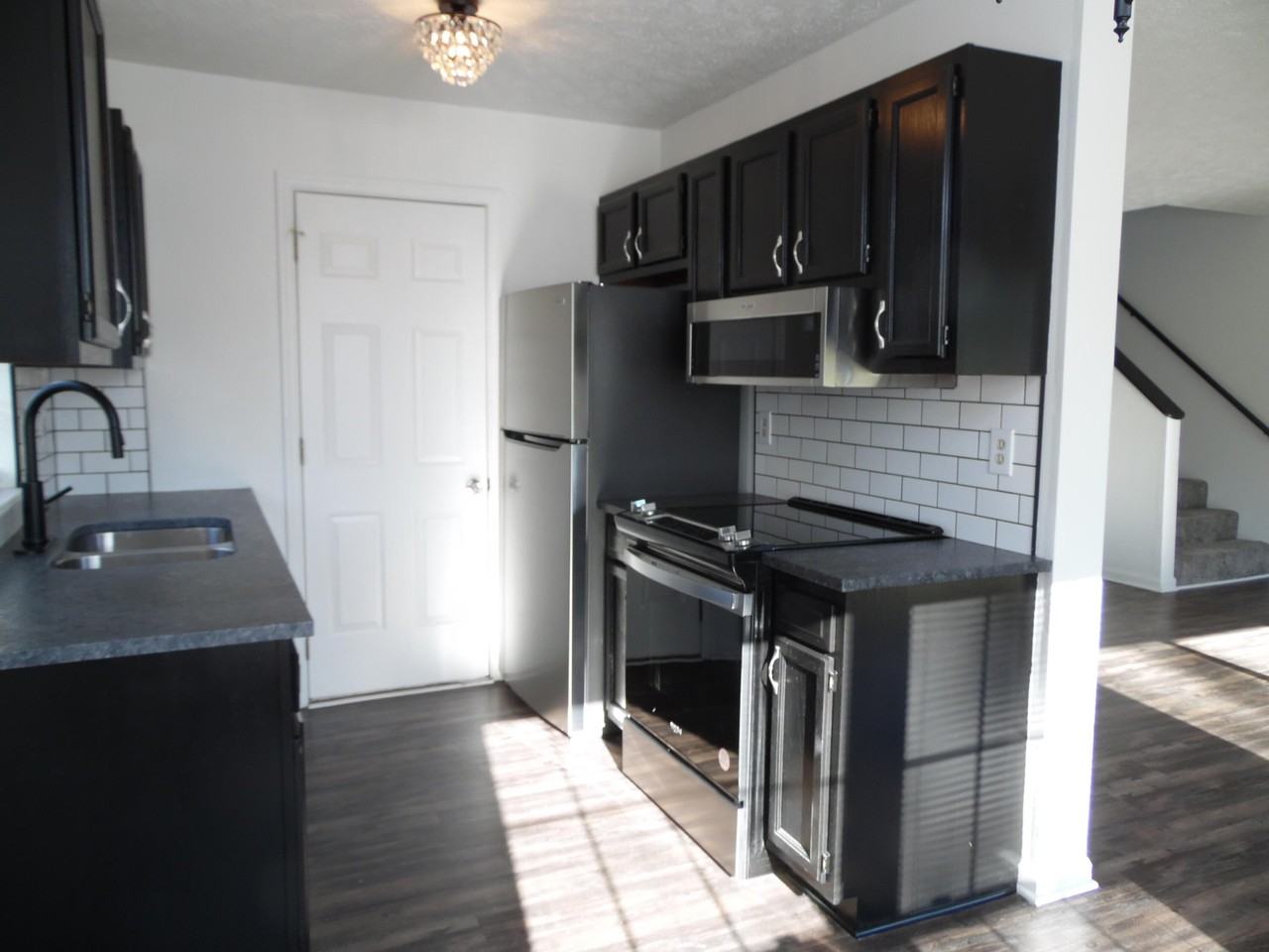 2800 Kasey Ct - Photo 6 of 17