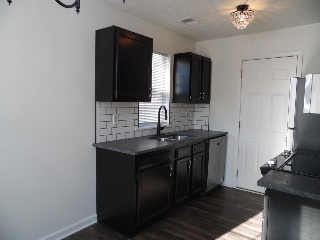 2800 Kasey Ct - Photo 7 of 17