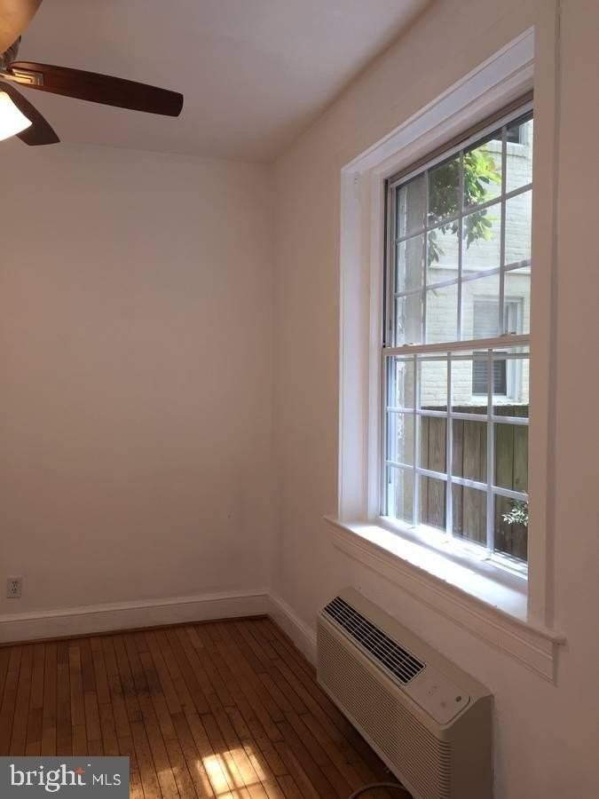 3520 W Pl Nw - Photo 4 of 23