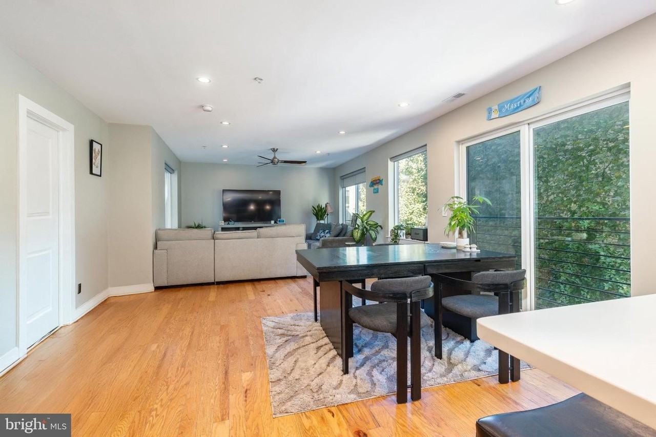 1647 E Eyre St - Photo 6 of 28