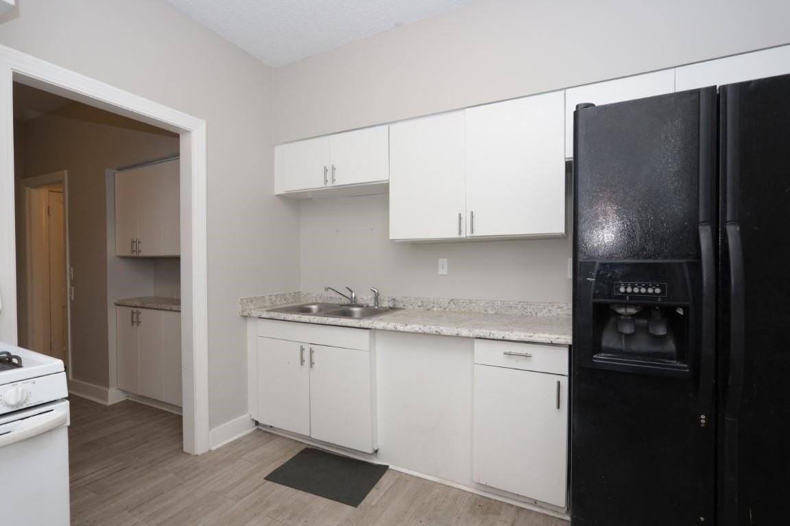 2367 Forest Ave #1 - Photo 4 of 9